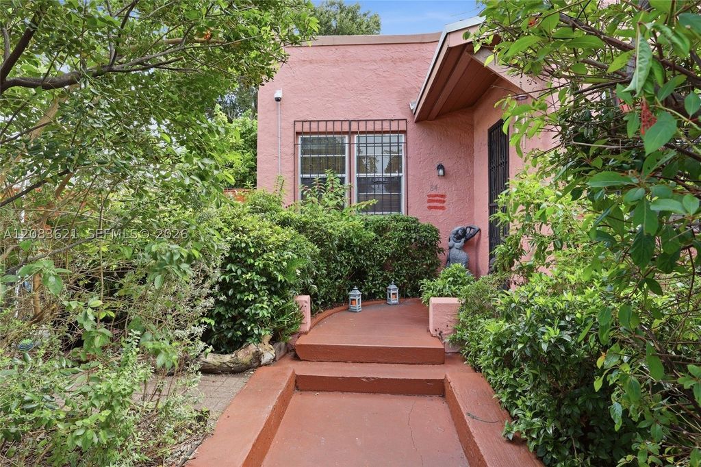 Maison de luxe à vendre à Miami, 1 141 106 €, Photo 1