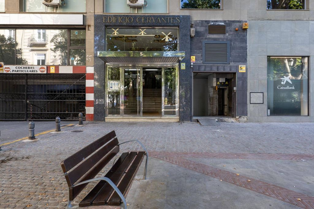 Luxury Apartment for sale in Granada, 825 000 €, Photo 4
