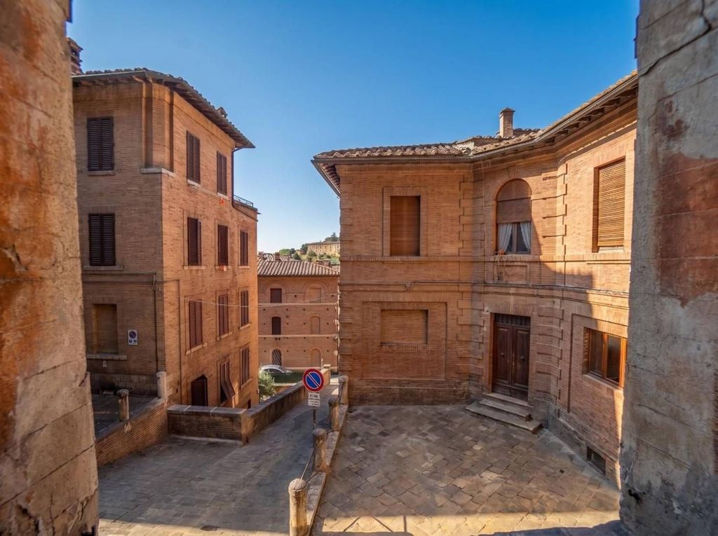 Appartement de luxe à vendre à Siena, 905 000 €, Photo 3