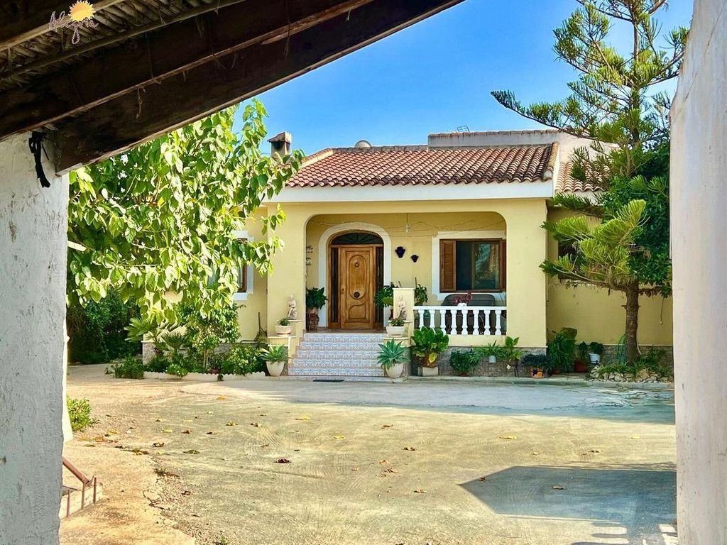 Maison de luxe à vendre à Daya Vieja, 850 000 €, Photo 3