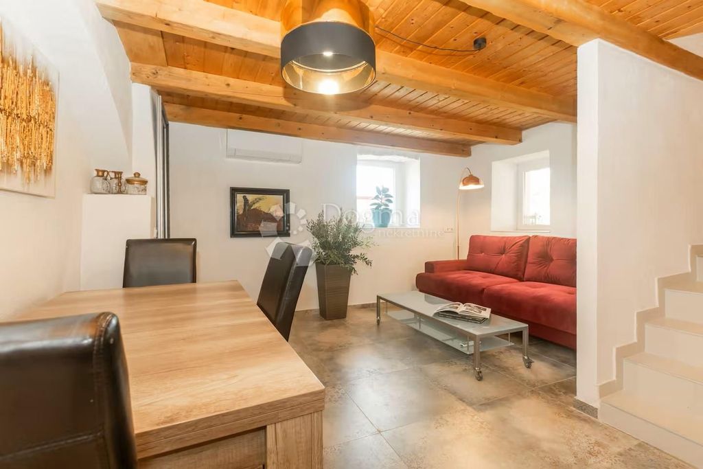 Maison de luxe à vendre à Žminj, 450 000 €, Photo 3
