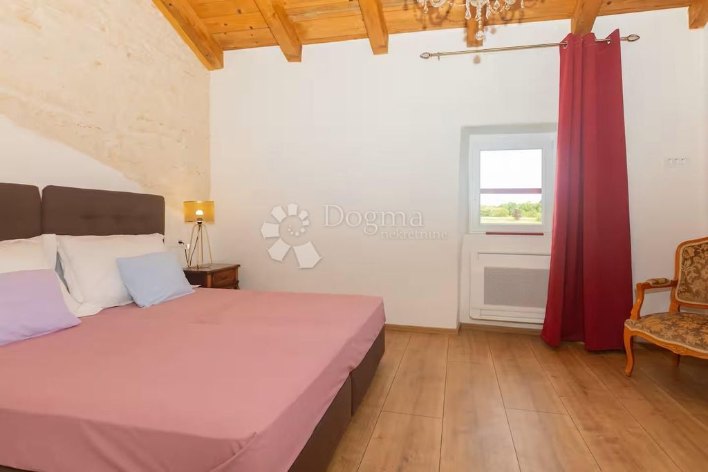Maison de luxe à vendre à Žminj, 450 000 €, Photo 5