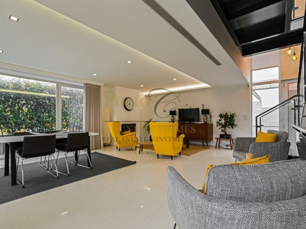 Maison de luxe à vendre à Vila Nova de Gaia, 1 050 000 €, Photo 1