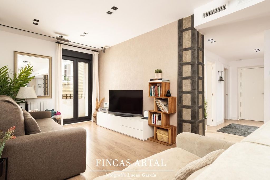 Luxury Apartment for sale in Zaragoza, 419 000 €, Photo 1