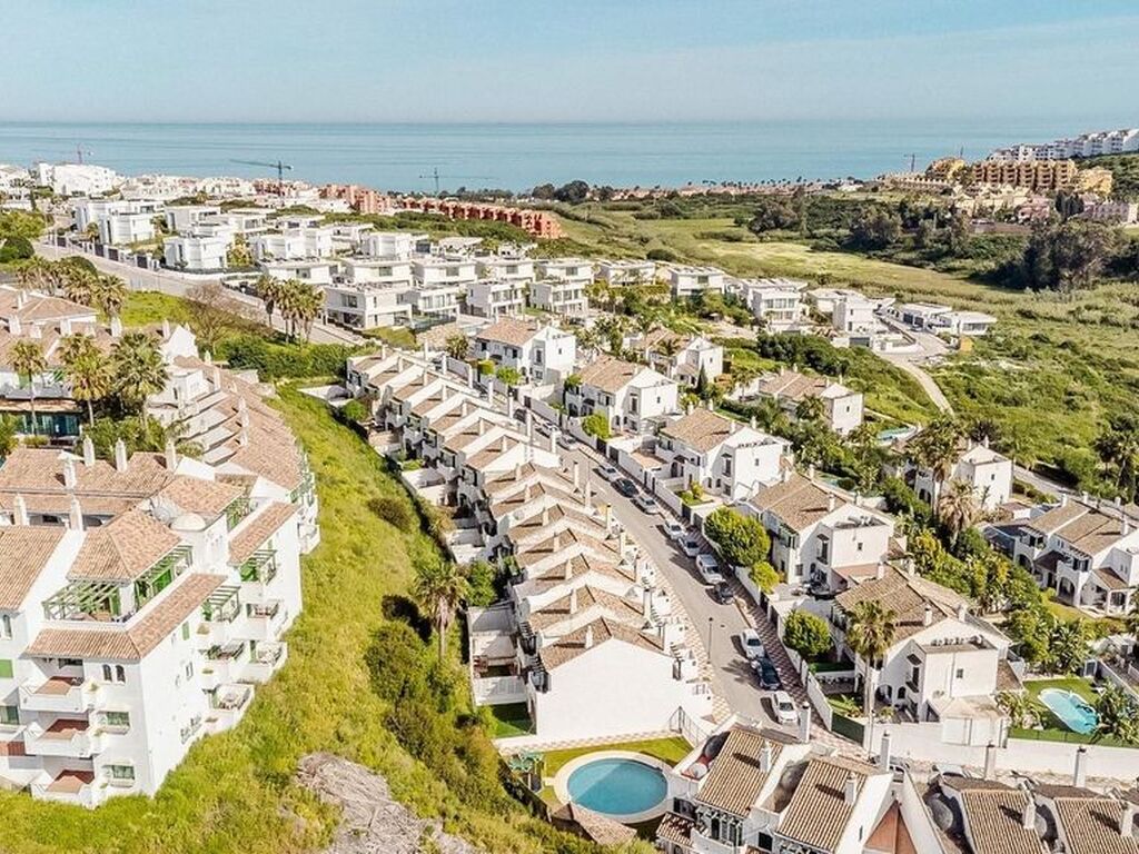 Maison de luxe à vendre à Manilva, 570 000 €, Photo 3