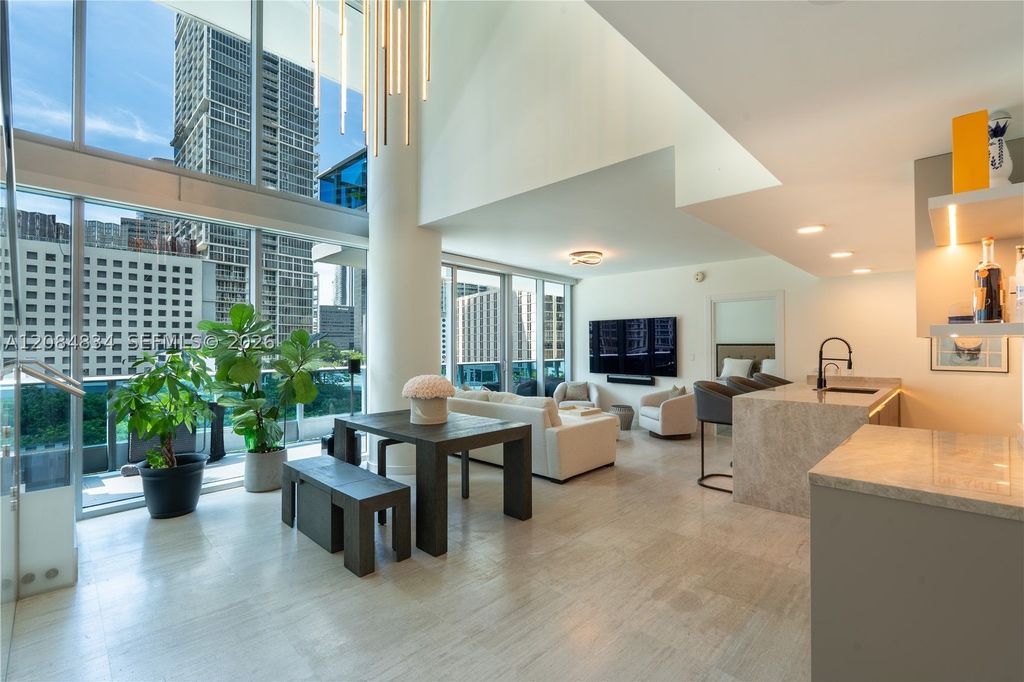 Luxury House for sale in Miami, 1 290 629 €, Photo 1