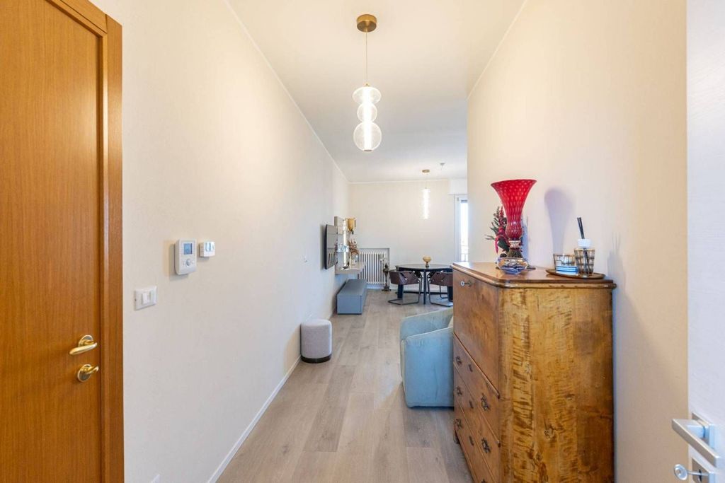 Luxury Apartment for sale in Cesena, 595 000 €, Photo 2