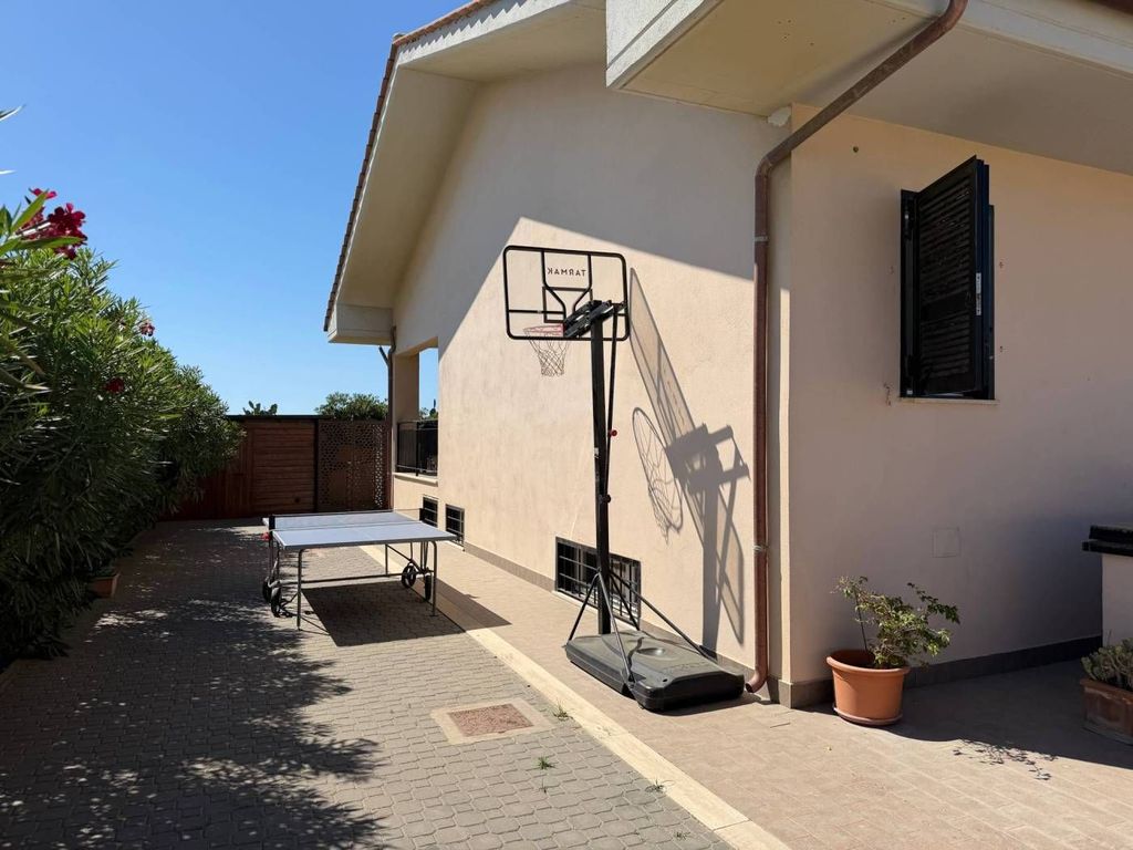 Maison de luxe à vendre à Fiumicino, 675 000 €, Photo 3