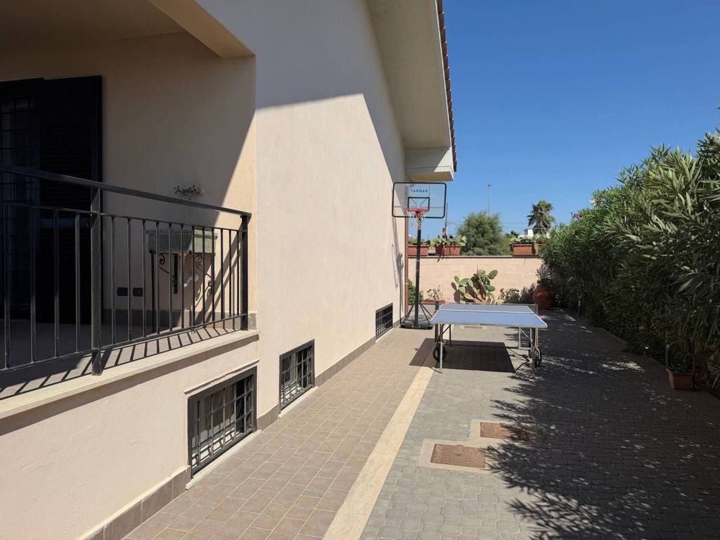 Maison de luxe à vendre à Fiumicino, 675 000 €, Photo 4