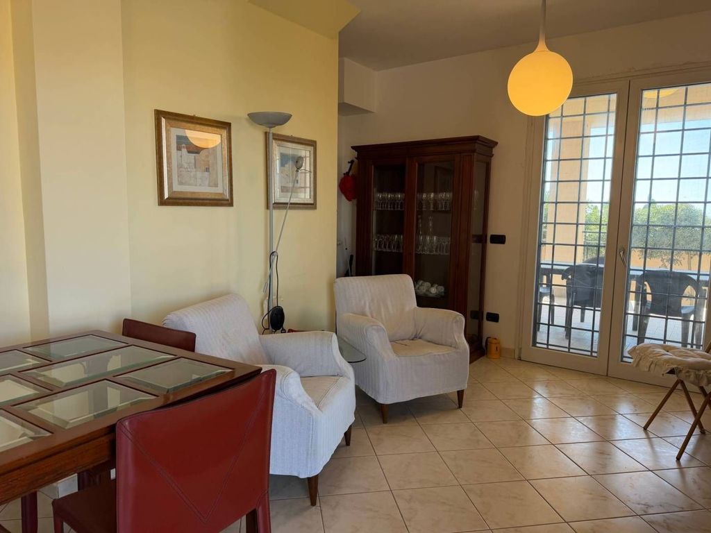 Maison de luxe à vendre à Fiumicino, 675 000 €, Photo 7