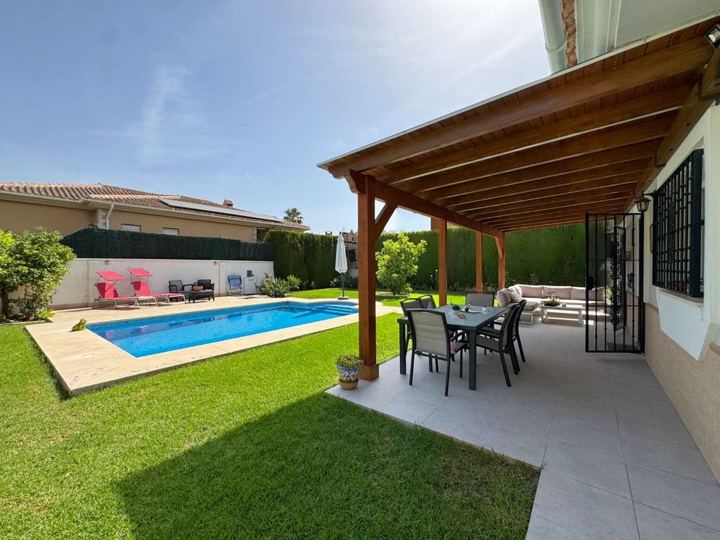 Maison de luxe à vendre à Alhaurín de La Torre, 735 000 €, Photo 2