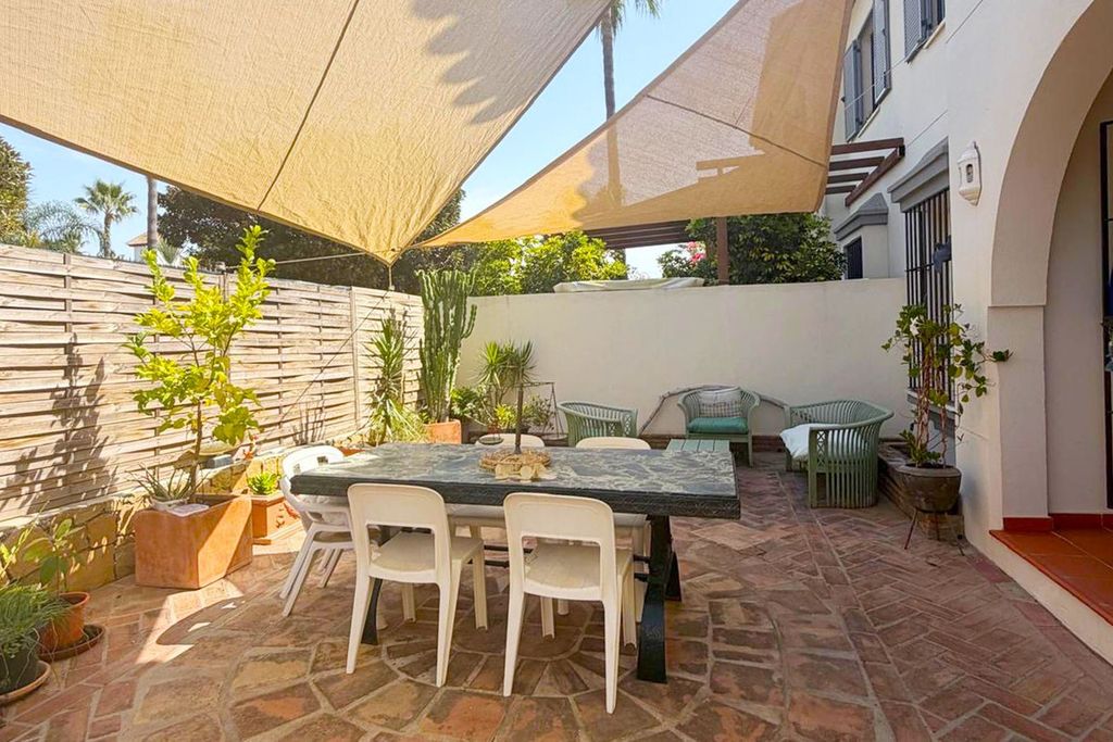 Luxury House for sale in San Pedro de Alcántara, 995 000 €, Photo 2