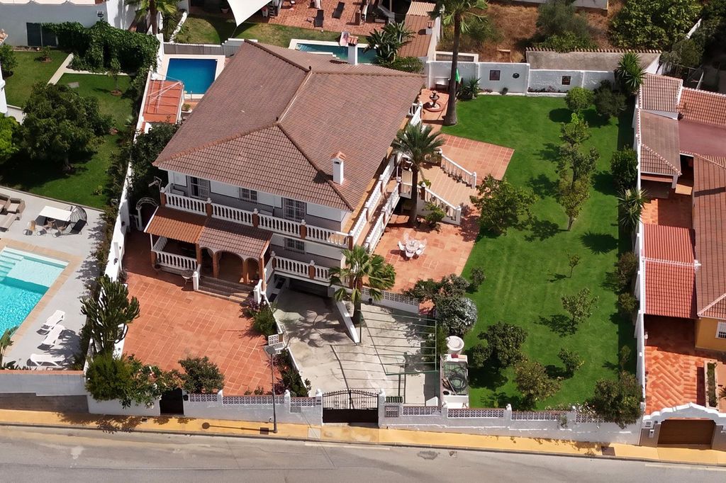 Luxury House for sale in Torremolinos, 1 099 000 €, Photo 3
