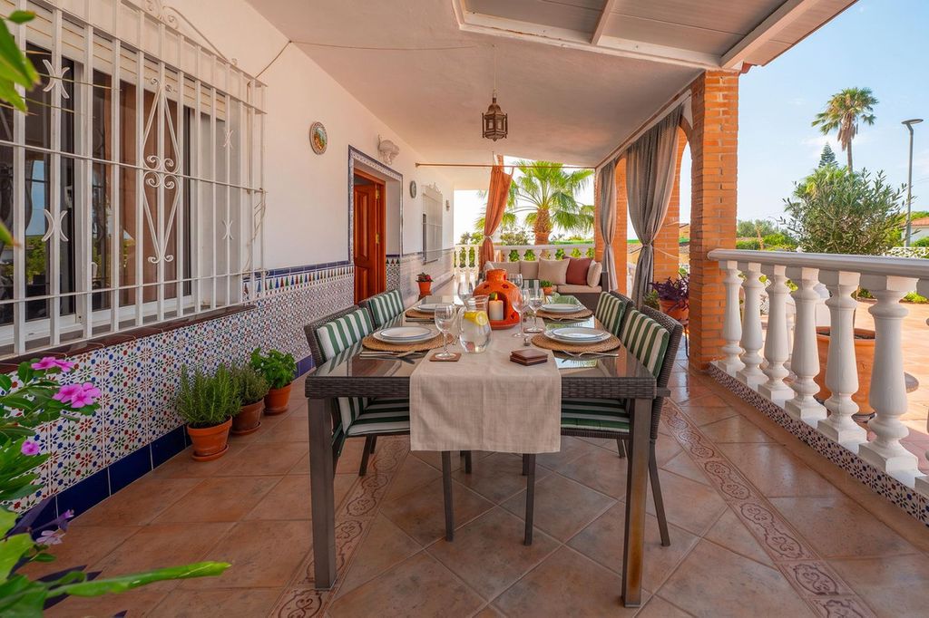 Luxury House for sale in Torremolinos, 1 099 000 €, Photo 4