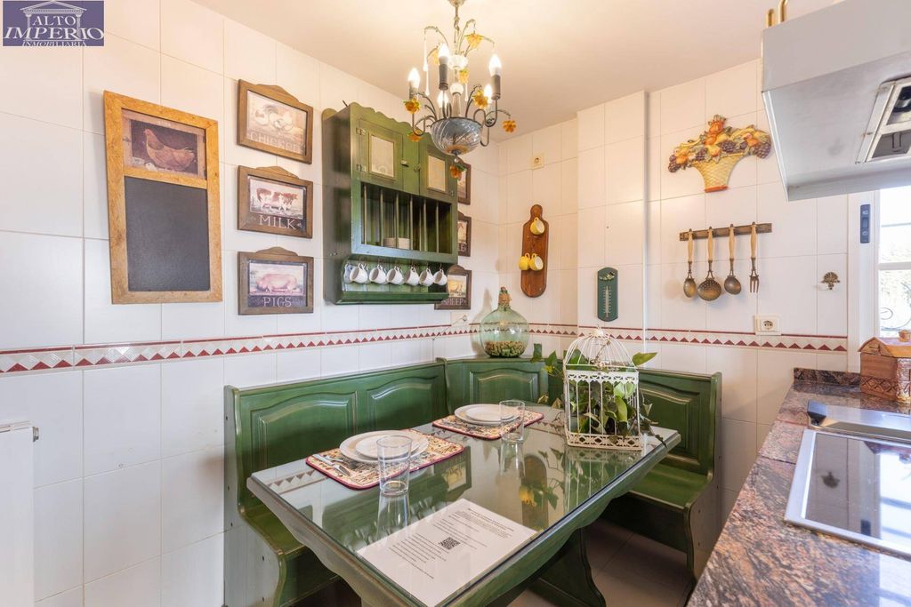 Maison de luxe à vendre à Zubia, 485 000 €, Photo 7