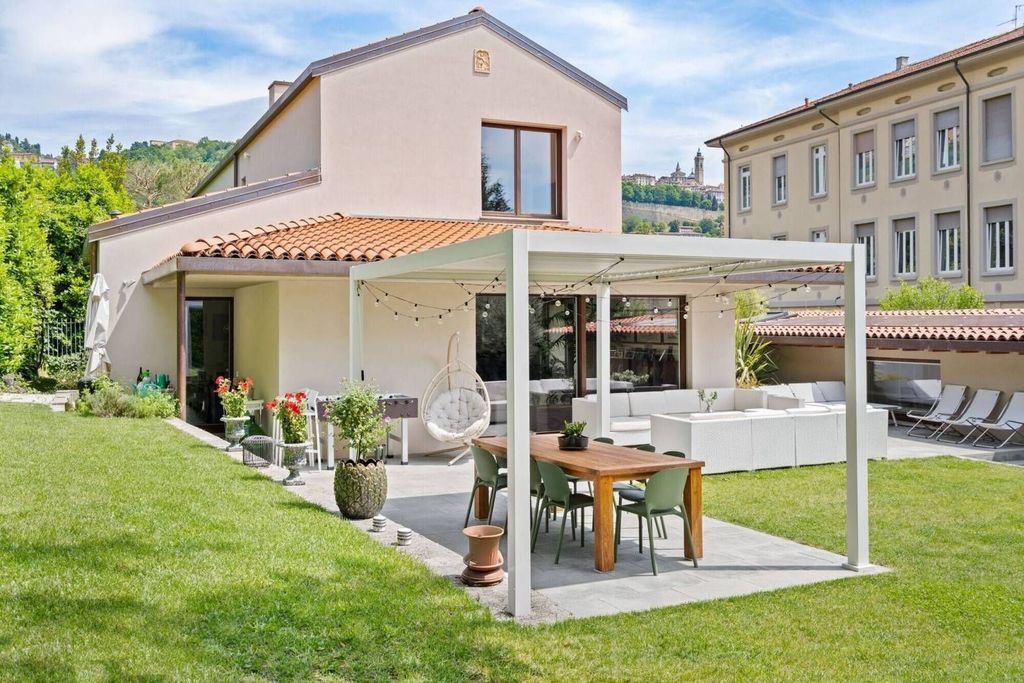 Maison de luxe à vendre à Bergamo, 2 800 000 €, Photo 1
