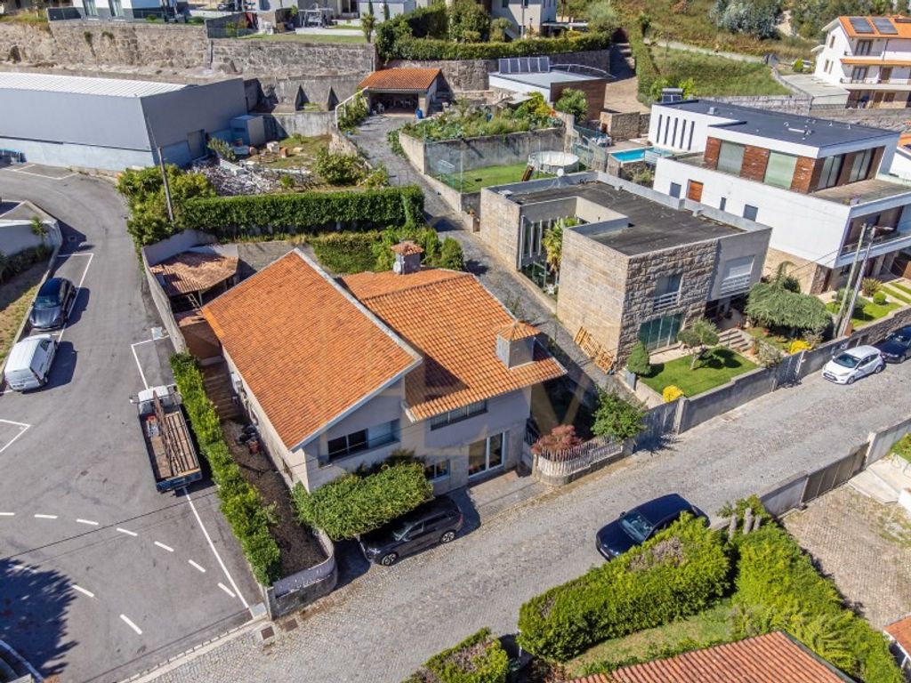 Maison de luxe à vendre à Guimarães, 447 500 €, Photo 2