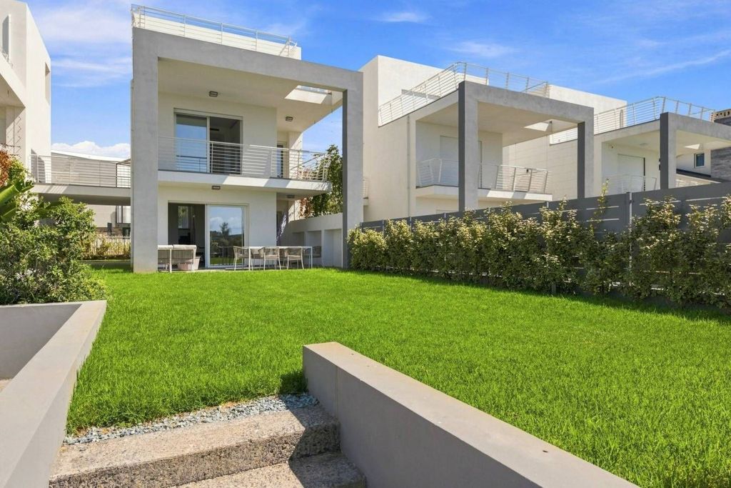 Maison de luxe à vendre à Fiumicino, 850 000 €, Photo 3
