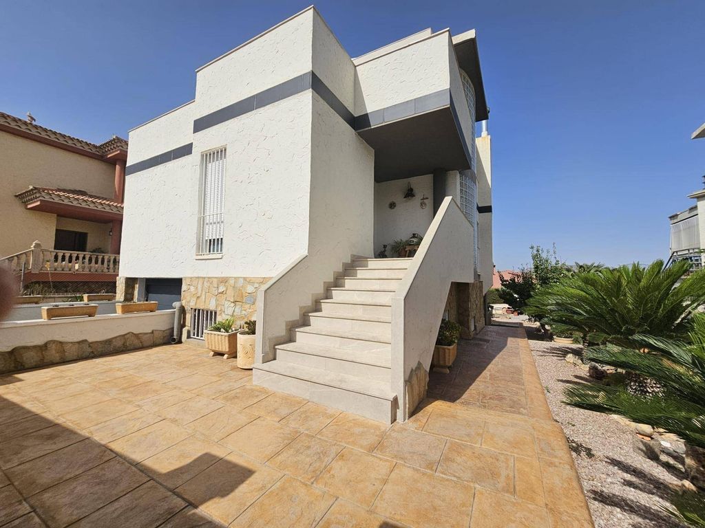 Luxury House for sale in Petrel, 430 000 €, Photo 2