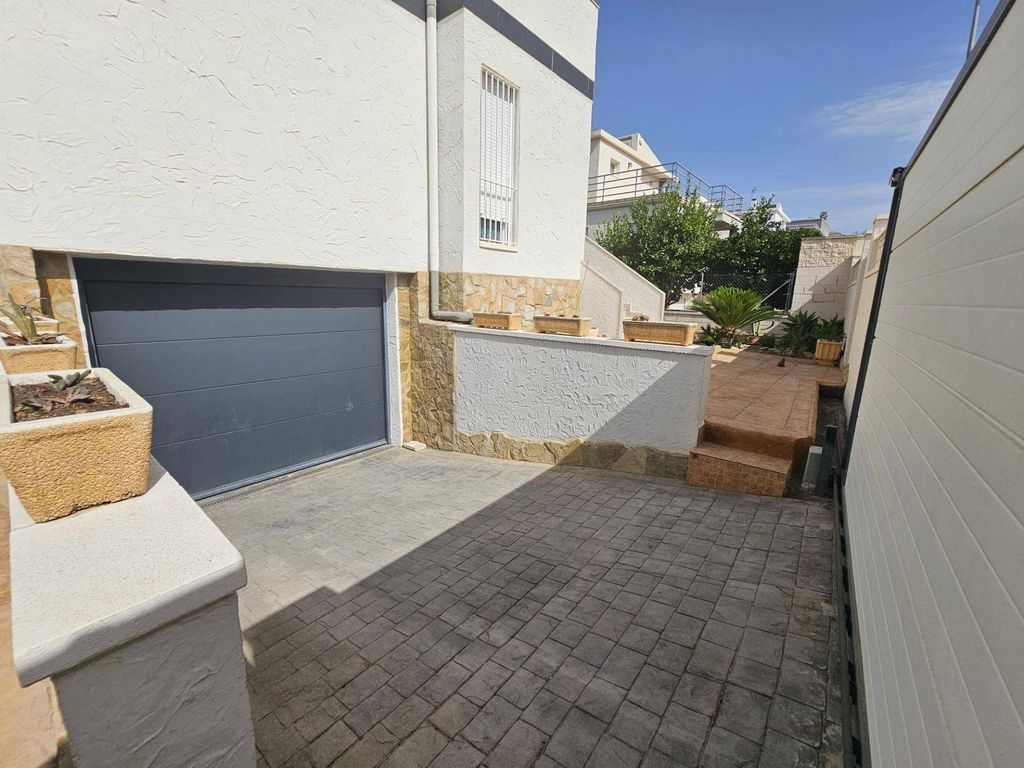 Luxury House for sale in Petrel, 430 000 €, Photo 3