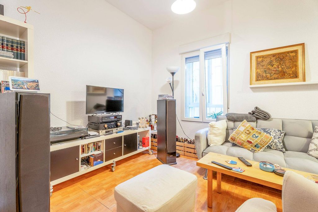 Luxury Apartment for sale in Madrid, 595 000 €, Photo 3