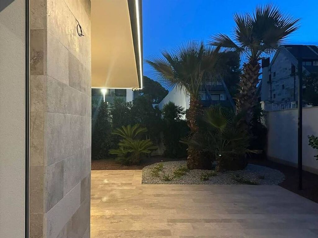 Luxury House for sale in Bari, 950 000 €, Photo 4