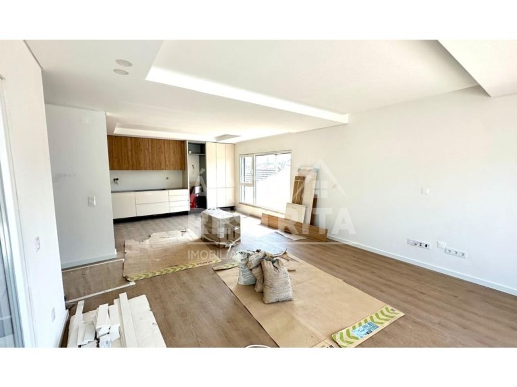 Maison de luxe à vendre à Charneca de Caparica, 870 000 €, Photo 6