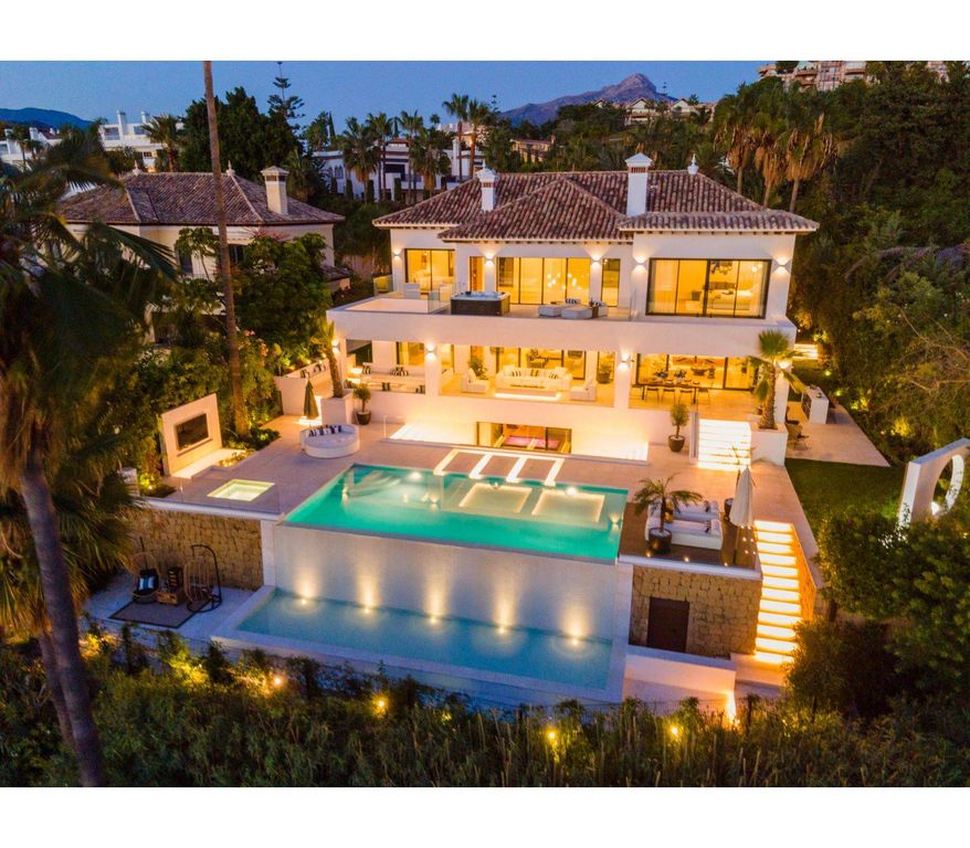 Luxury House for sale in Marbella, 5 500 000 €, Photo 1