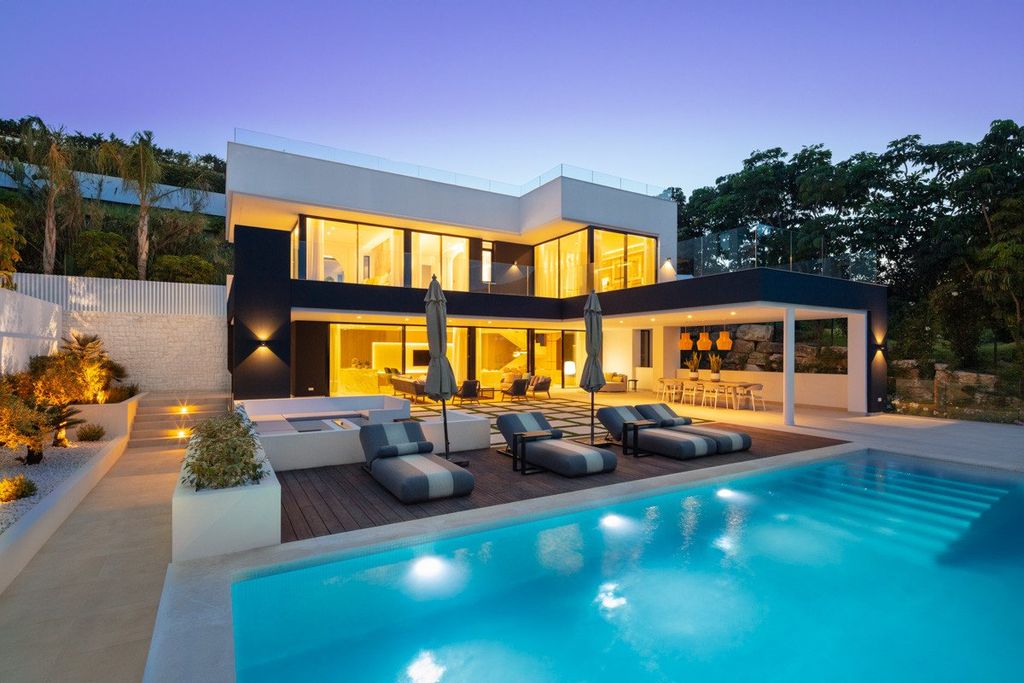 Luxury House for sale in Marbella, 4 150 000 €, Photo 1