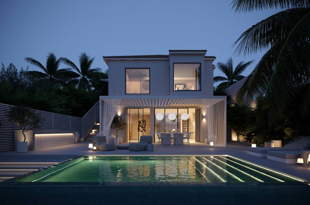 Luxury House for sale in Marbella, 2 250 000 €, Photo 1
