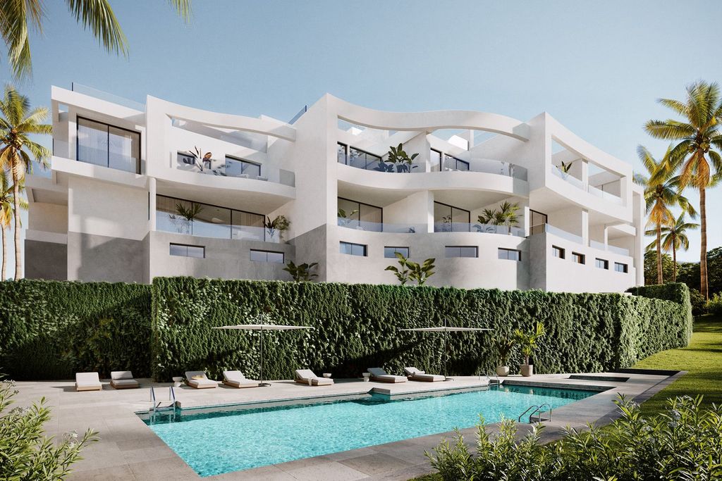 Maison de luxe à vendre à Marbella, 724 000 €, Photo 1