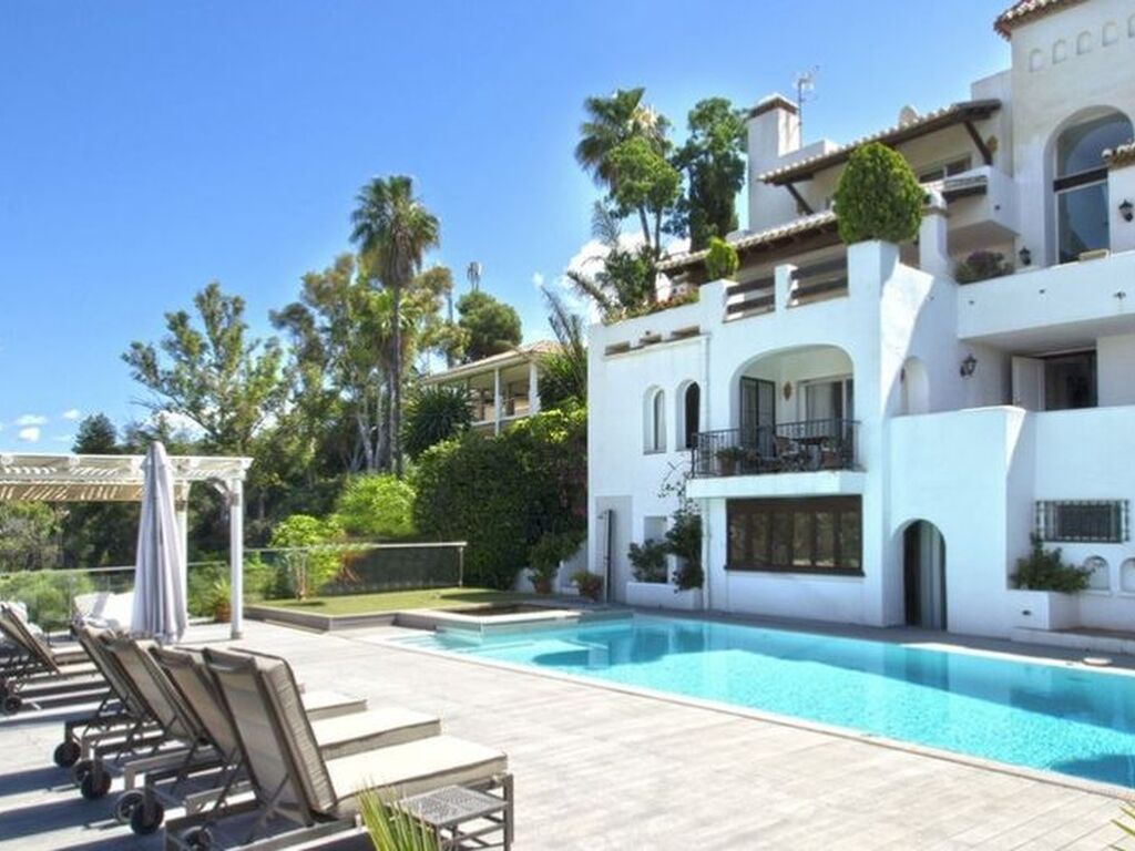Luxury House for sale in Marbella, 3 500 000 €, Photo 1