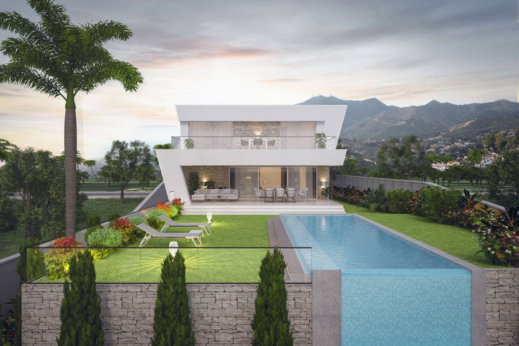 Maison de luxe à vendre à Marbella, 1 100 000 €, Photo 1