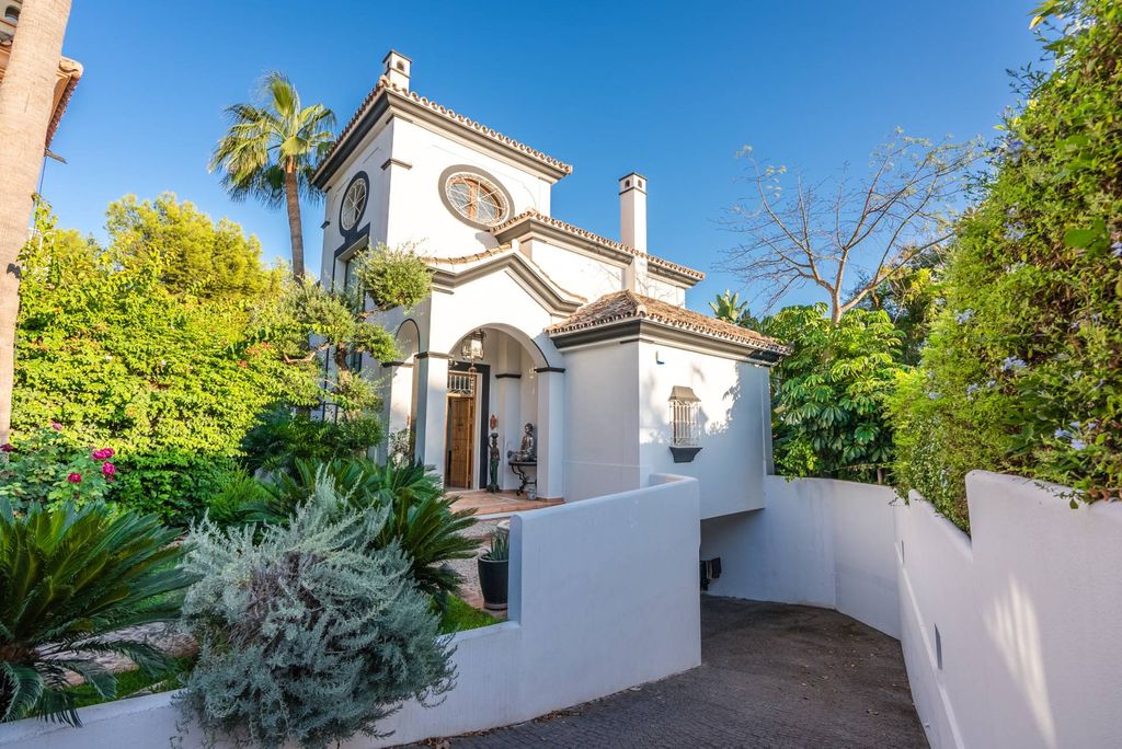 Maison de luxe à vendre à Marbella, 1 940 000 €, Photo 1