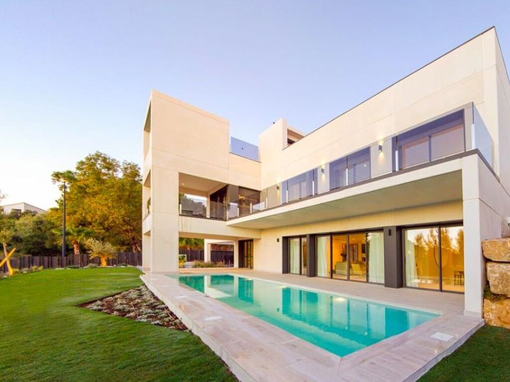 Maison de luxe à vendre à Marbella, 2 200 000 €, Photo 1