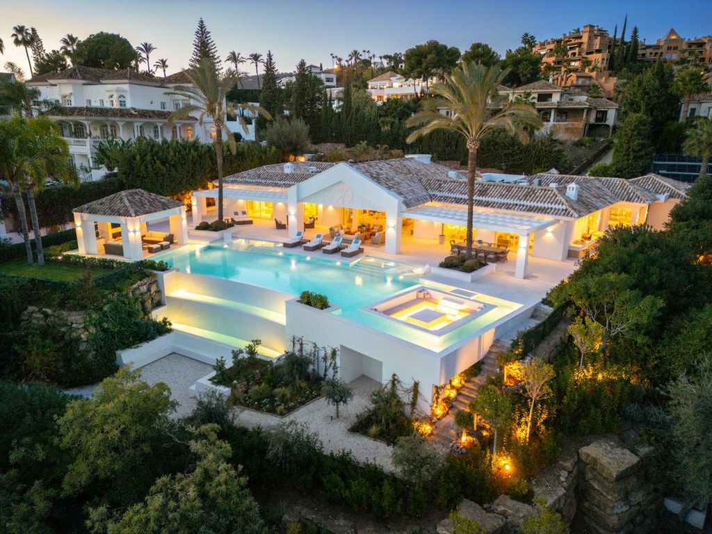 Luxury House for sale in Marbella, 16 500 000 €, Photo 1