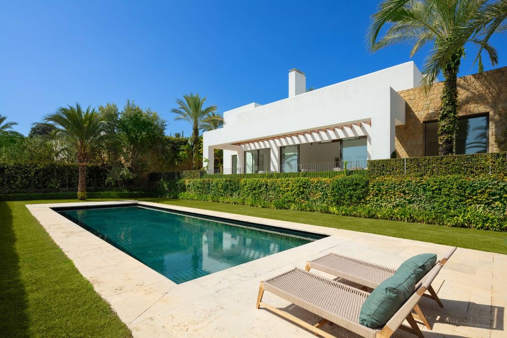 Luxury House for sale in Marbella, 4 600 000 €, Photo 1