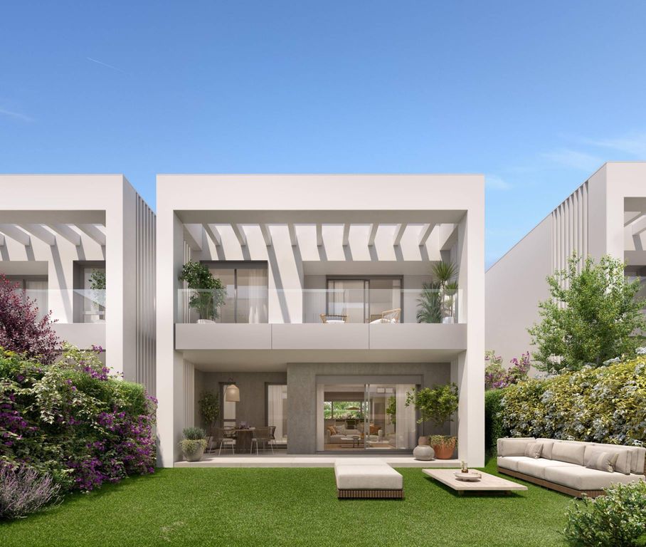 Luxury House for sale in Marbella, 870 000 €, Photo 1