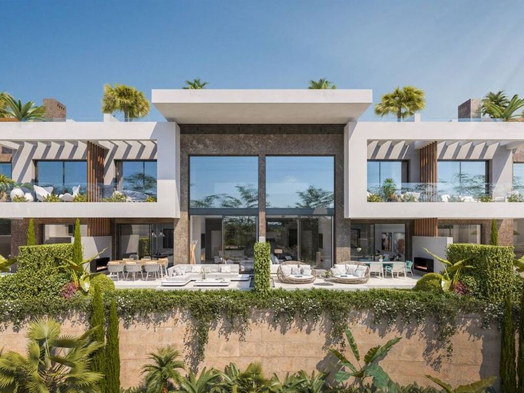 Luxury House for sale in Marbella, 1 675 000 €, Photo 1