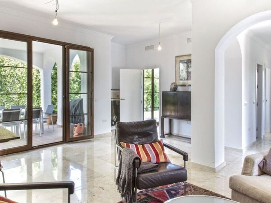 Luxury House for sale in Marbella, 815 000 €, Photo 2