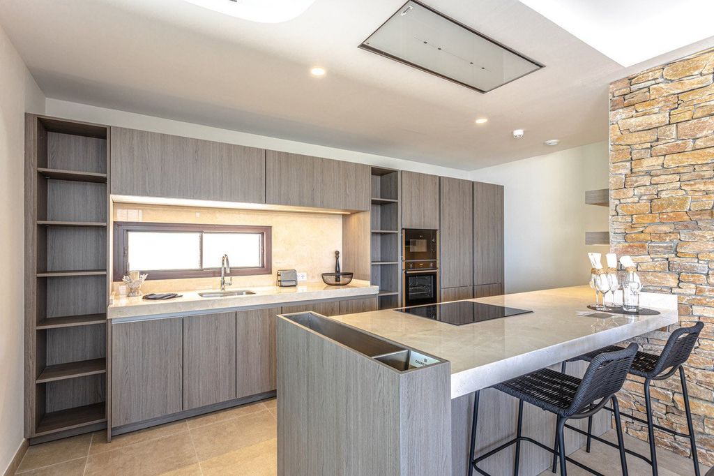 Maison de luxe à vendre à Marbella, 1 999 000 €, Photo 2