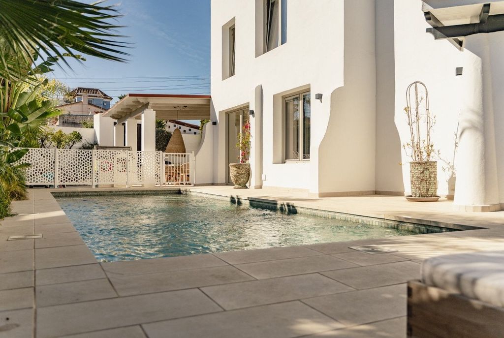 Luxury House for sale in Marbella, 1 549 000 €, Photo 2