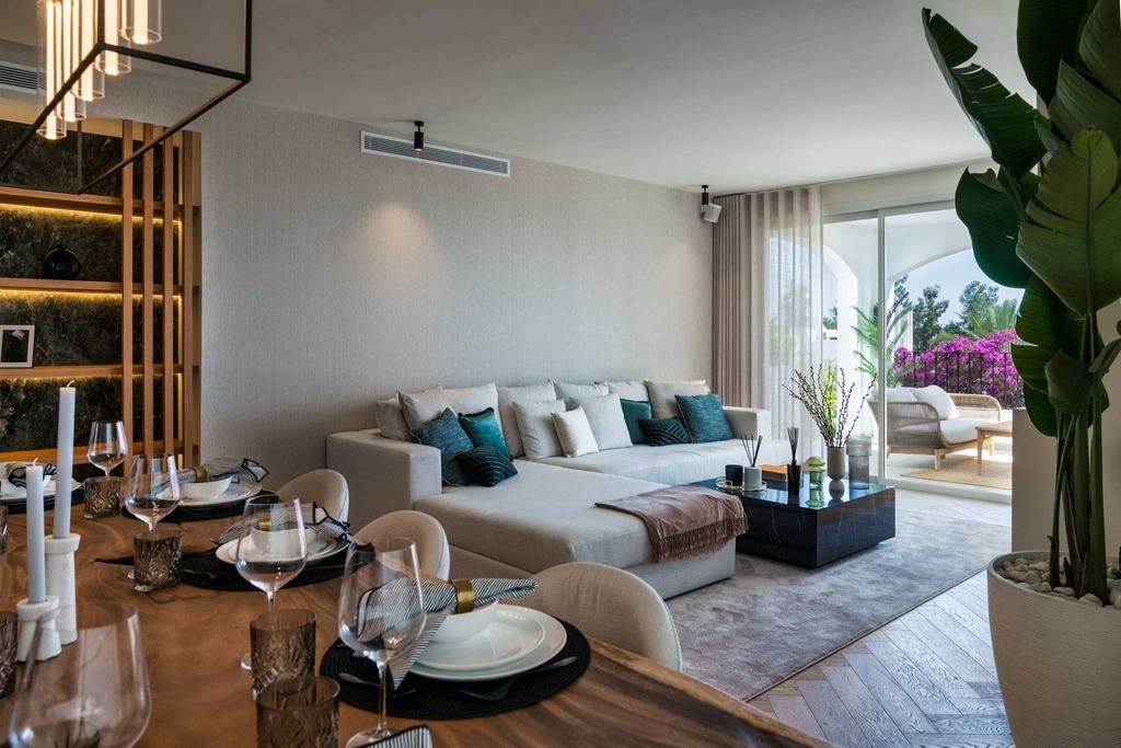 Luxury House for sale in Marbella, 1 750 000 €, Photo 2