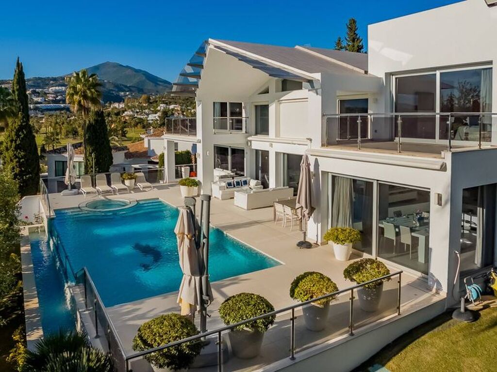 Luxury House for sale in Marbella, 3 950 000 €, Photo 2