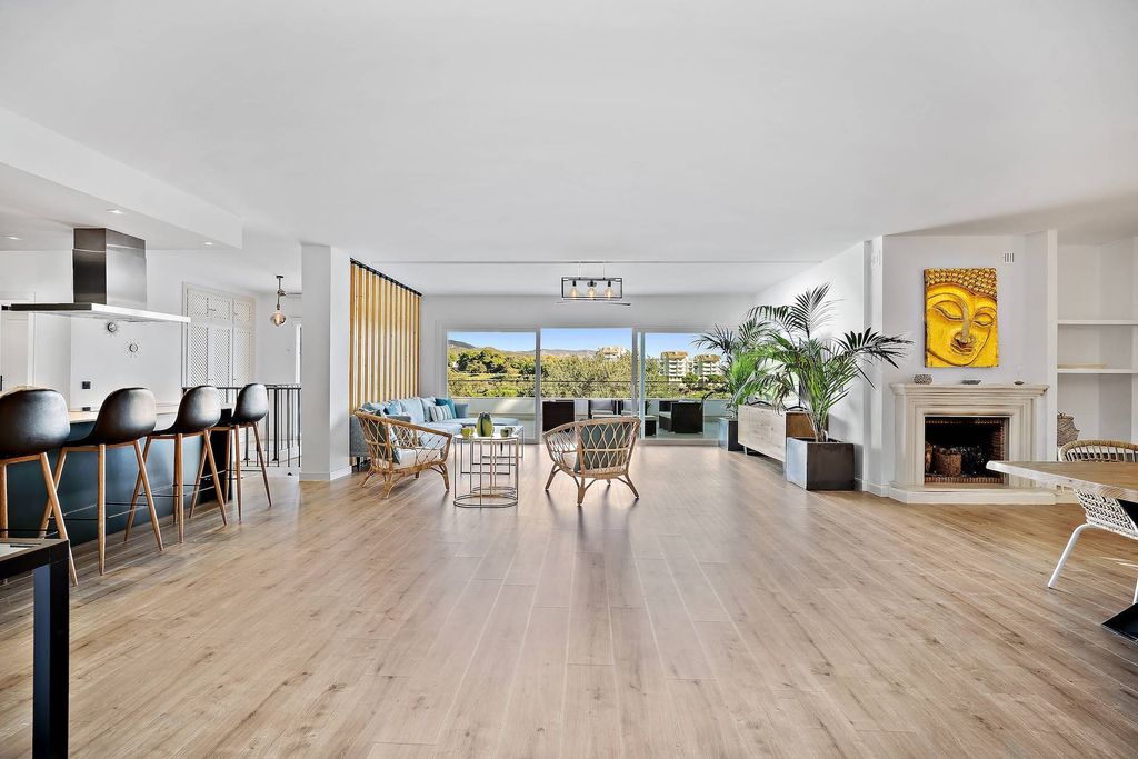Maison de luxe à vendre à Marbella, 1 950 000 €, Photo 3
