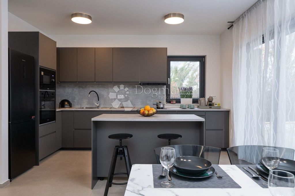 Maison de luxe à vendre à Marcana, 600 000 €, Photo 4