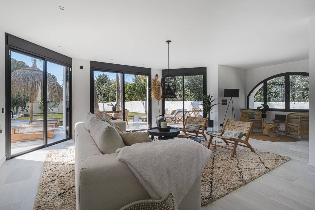 Luxury House for sale in Marbella, 2 295 000 €, Photo 4