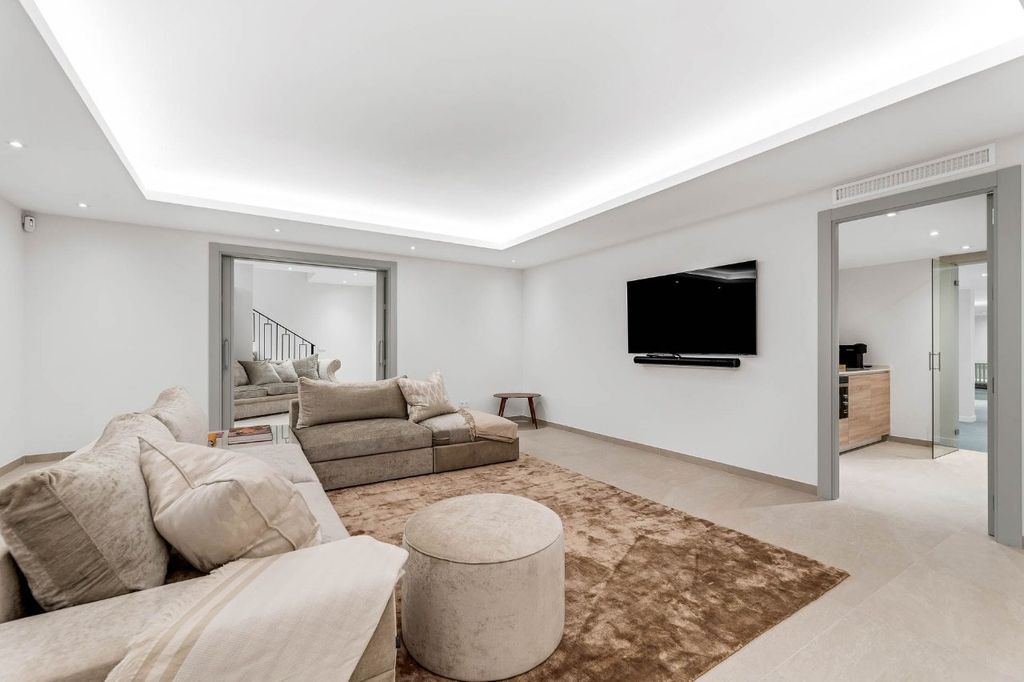 Luxury House for sale in Marbella, 3 700 000 €, Photo 4