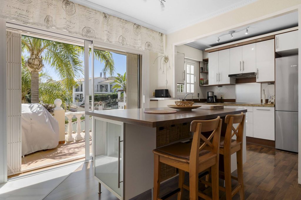Luxury House for sale in Marbella, 1 295 000 €, Photo 4