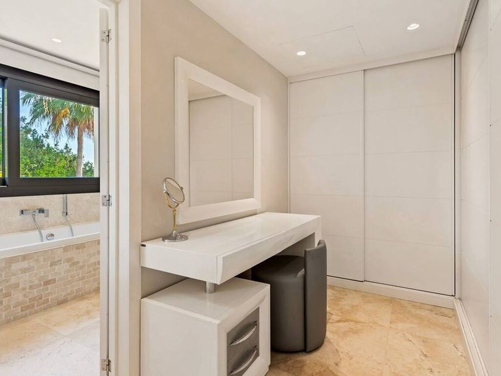 Luxury House for sale in Marbella, 2 850 000 €, Photo 5